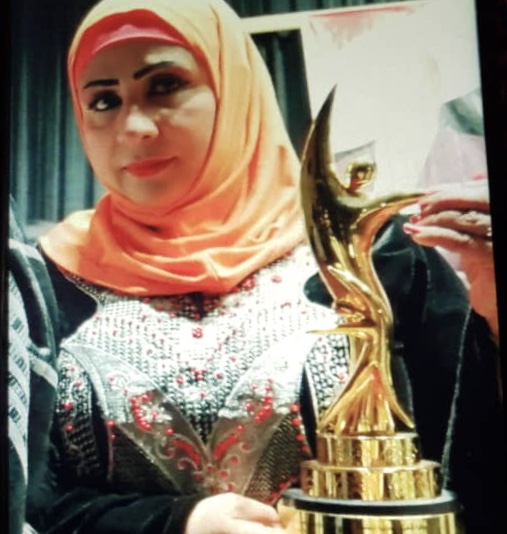 لؤلؤة حضرموت أفراح محمد تفوز بجائزة أحسن ممثلة !!