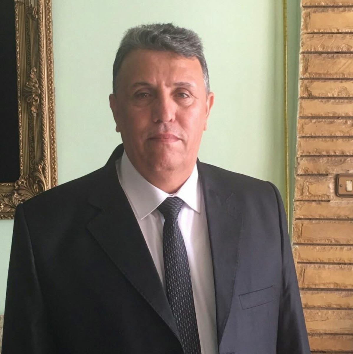 "يمن اتحادي” ترصد سيرة أحد أبرز رموز الدفاع عن الجمهورية.. العميد د. عبدالاله الخضر: ضابطٌ وطنيٌ في وجه الانقلاب