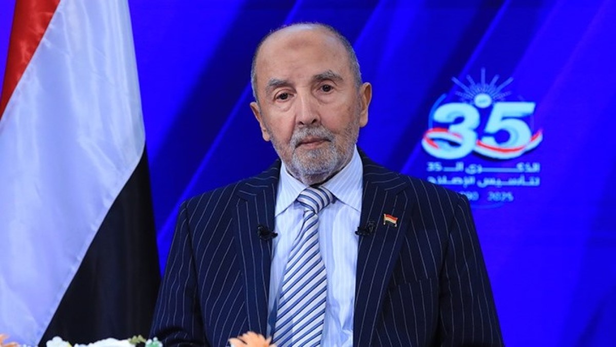رئيس حزب الإصلاح اليمني يعلن عن مبادرة لتبنّي ميثاق شرف سياسي ويدعو إلى مصالحة وطنية وتوحيد التشكيلات العسكرية