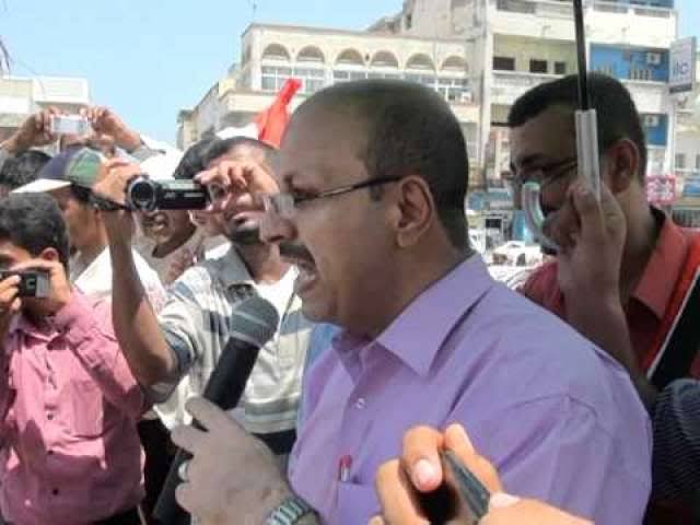 برلماني يعلن فشل النواب في إصدار بيان يدين انقلاب الانتقالي في سقطرى