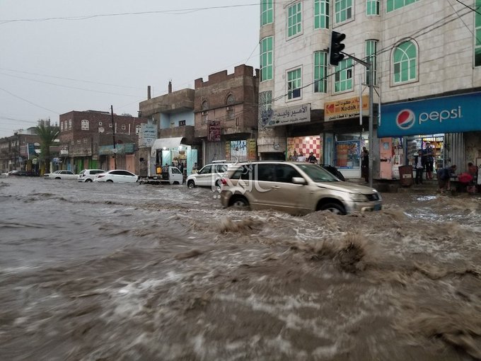 أمطار غزيرة في صنعاء وعدد من المحافظات “فيديو”