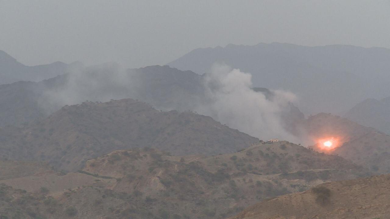 الجيش الوطني يفجر مخزن أسلحة للمليشيا في آل ثابت بصعدة