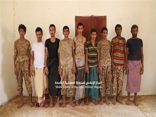 قوات الجيش تأسر 20 حوثياً في حرض بمحافظة حجة
