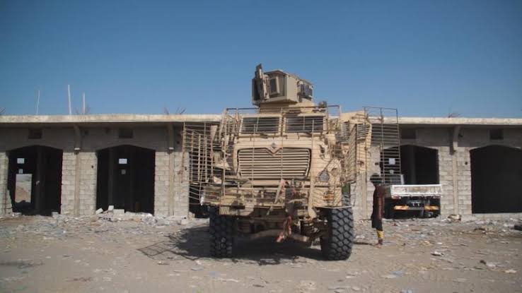 واشنطن بوست: الإمارات زودت القاعدة في اليمن بمدرعات و أسلحة امريكية متطورة