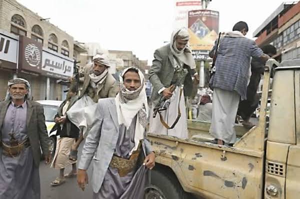 قتلى وجرحى من الحوثيين في اشتباكات بينية في إب