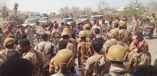 مصدر عسكري: قوات الحرس الرئاسي فرضت سيطرتها الكاملة على مديرية شقرة الساحلية في أبين.