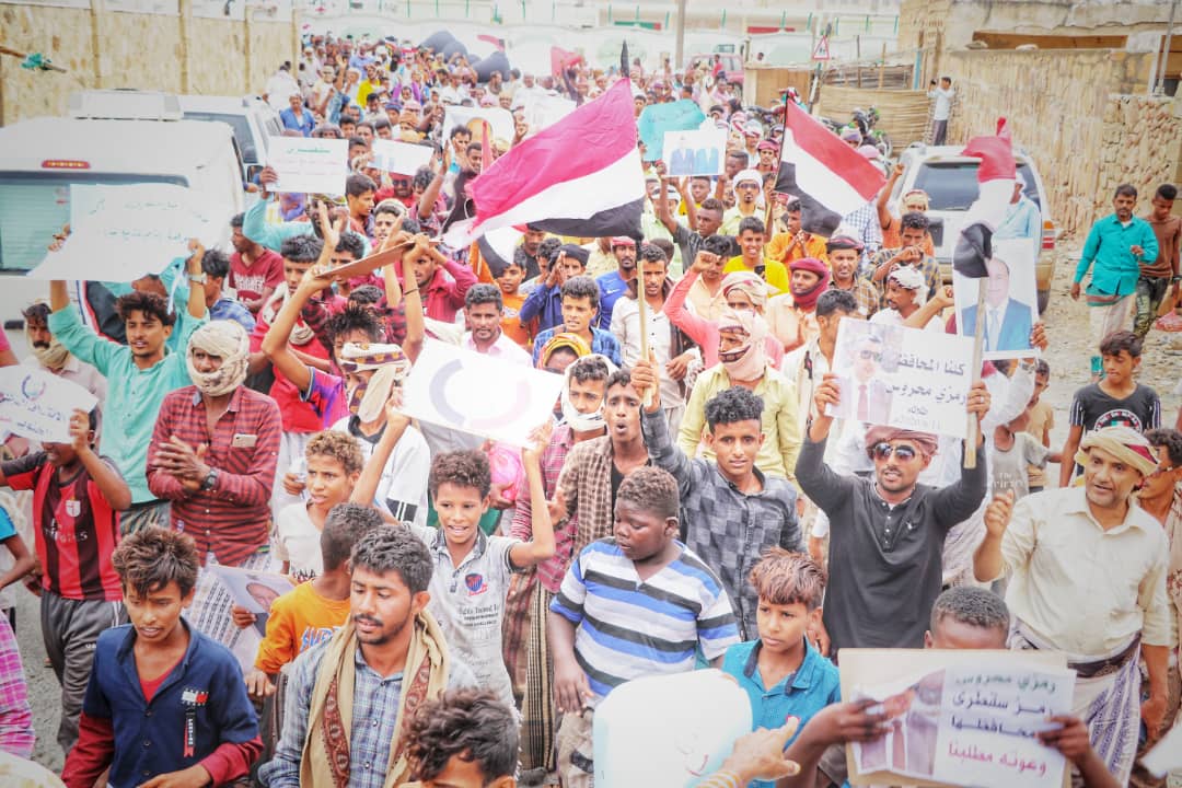 سياسي يمني: ما يحدث في ابين والمهرة وسقطرى يؤكد عدم امتلاك المجلس الانتقالي أي حاضنة شعبية في في تلك المحافظات