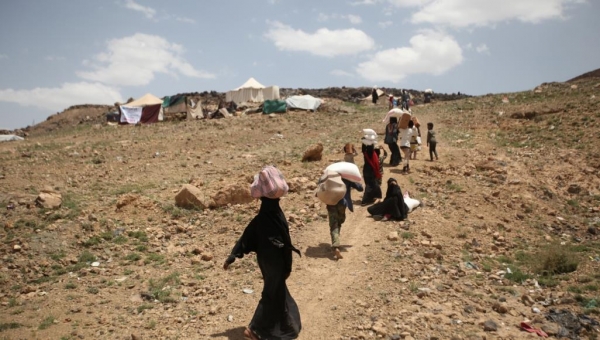 تقرير حكومي: نزوح أكثر من 1500 أسرة جراء تصعيد الحوثيين في مأرب