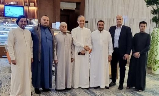 رئيس الجالية اليمنية في ميرلاند الامريكية يلتقي رئيس مجلس إدارة بنك التضامن الإسلامي